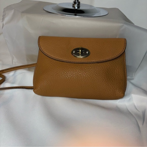 🔥SALE FOSSIL Monica Genuine Leather Turn-lock 
Crossbody - Picture 3 of 10